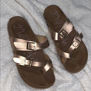 ROSE GOLD “BIRKENSTOCK STYLE” SANDAL